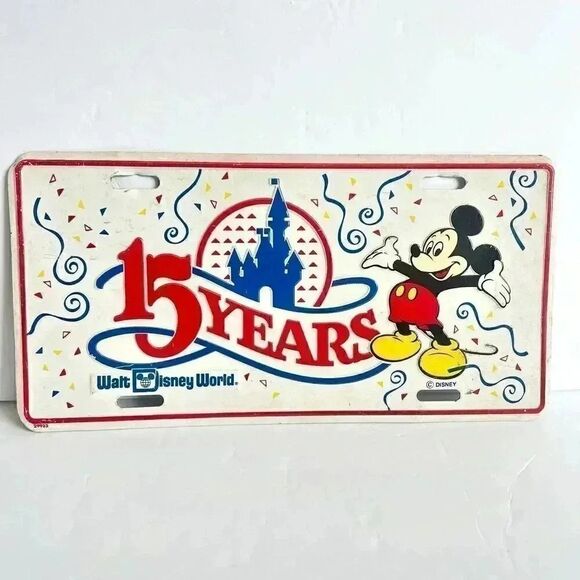Vtng  Walt Disney World 15 Yrs  Mickey Mouse Metal Raised Graphics License Plate - Picture 1 of 5